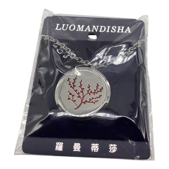 Aromatherapy Essential Oil Diffuser Hollow Flower Locket Necklace With Felt Pads - Picture 8 of 9